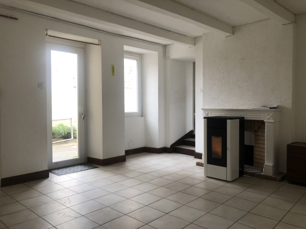Offres de location Maison Saint-Rémy-en-Mauges 49110